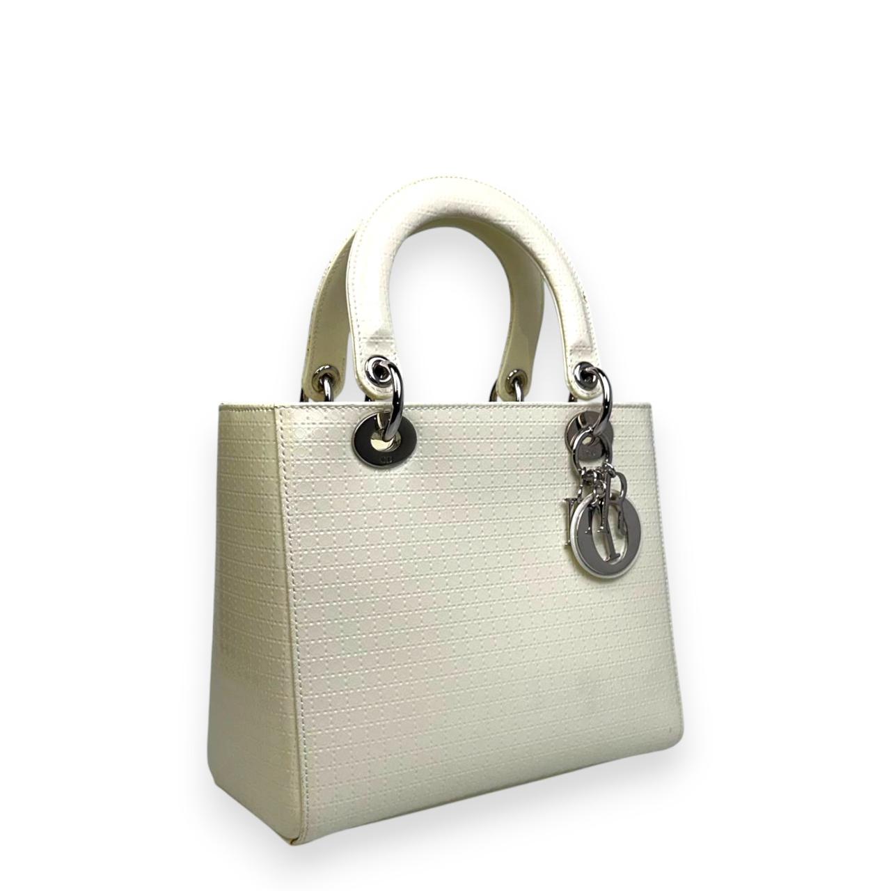 Lady Dior White (24.5cm) P5428
