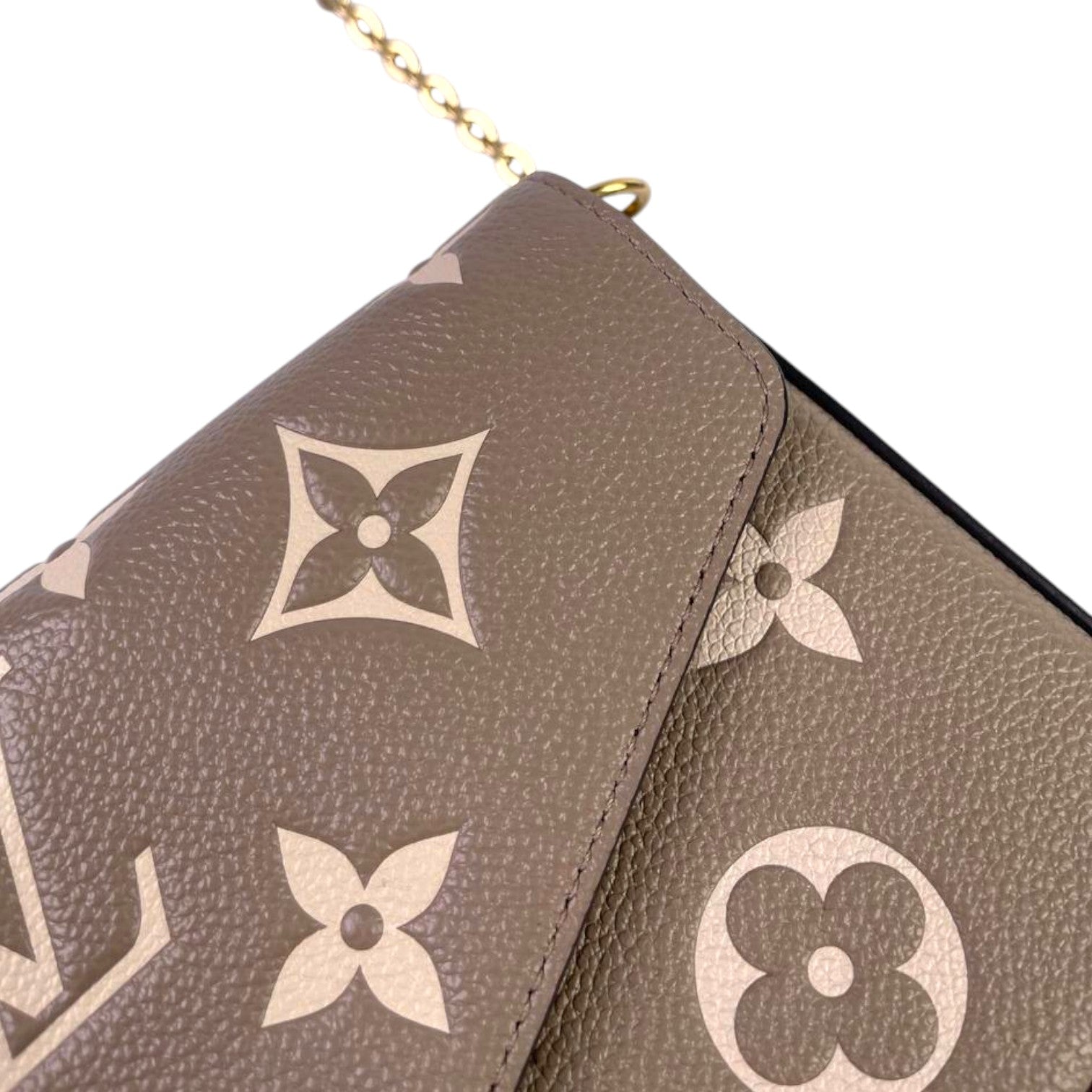 LV Felicie Pochette Leather Tourterelle / Crème