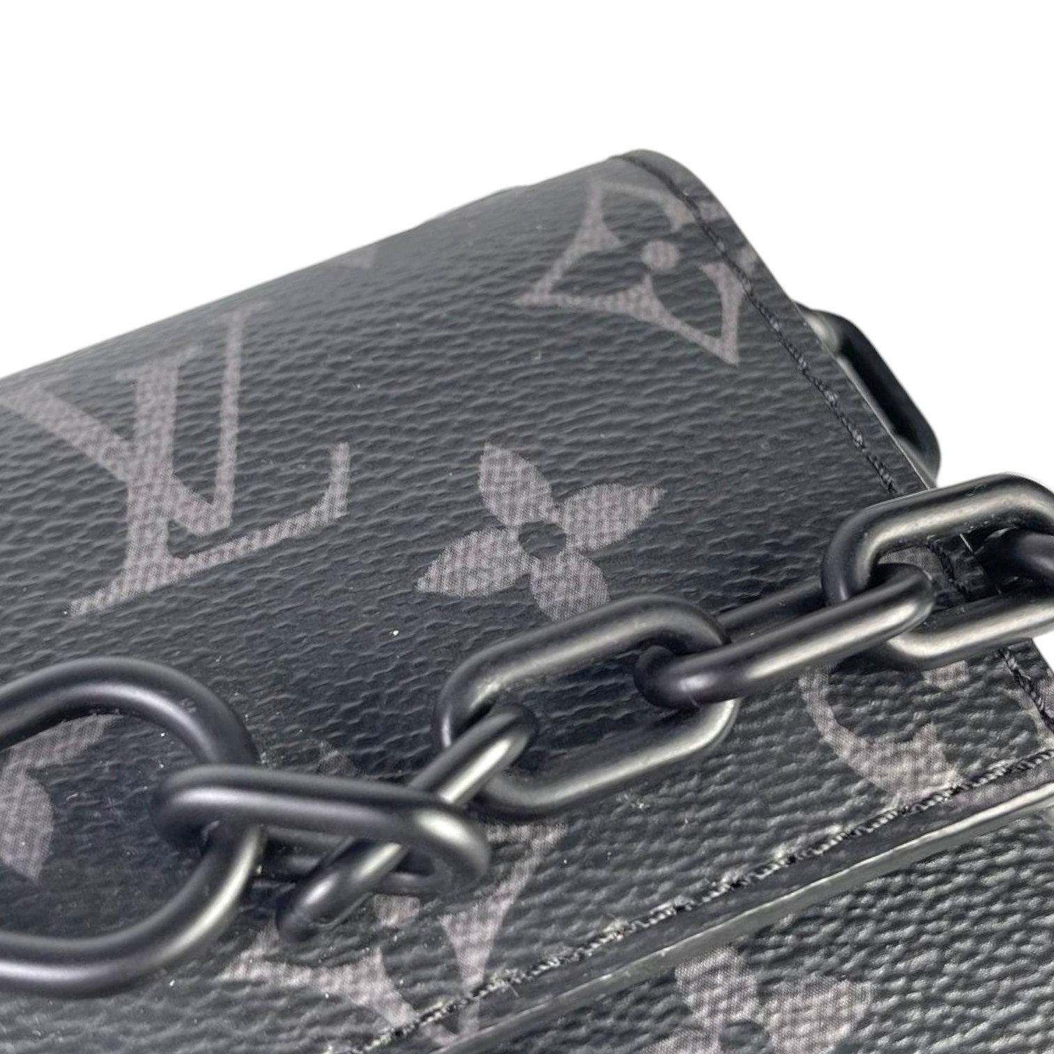 Louis Vuitton Monogram Eclipse Steamer Wearable wallet