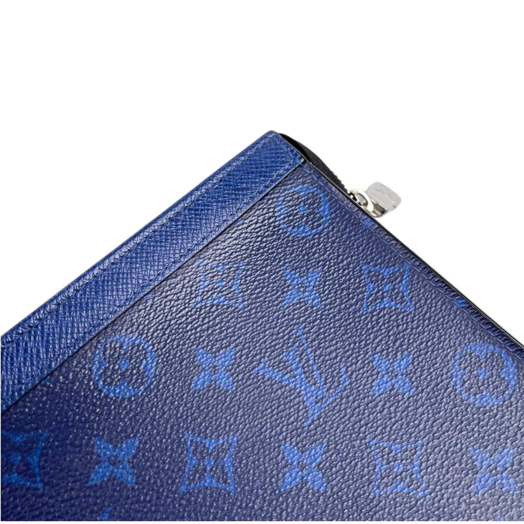 LV Pochette Voyage
