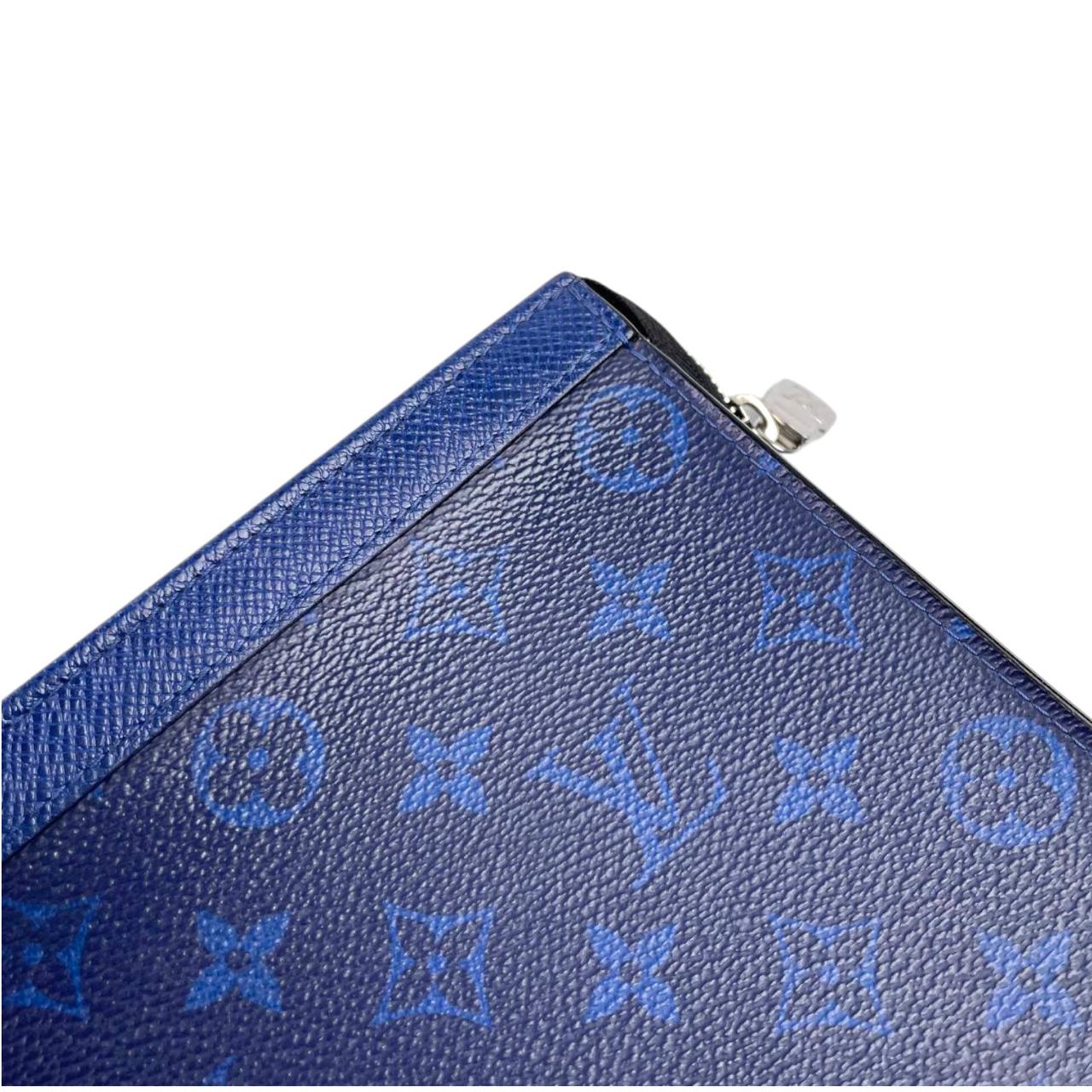 LV Pochette Voyage