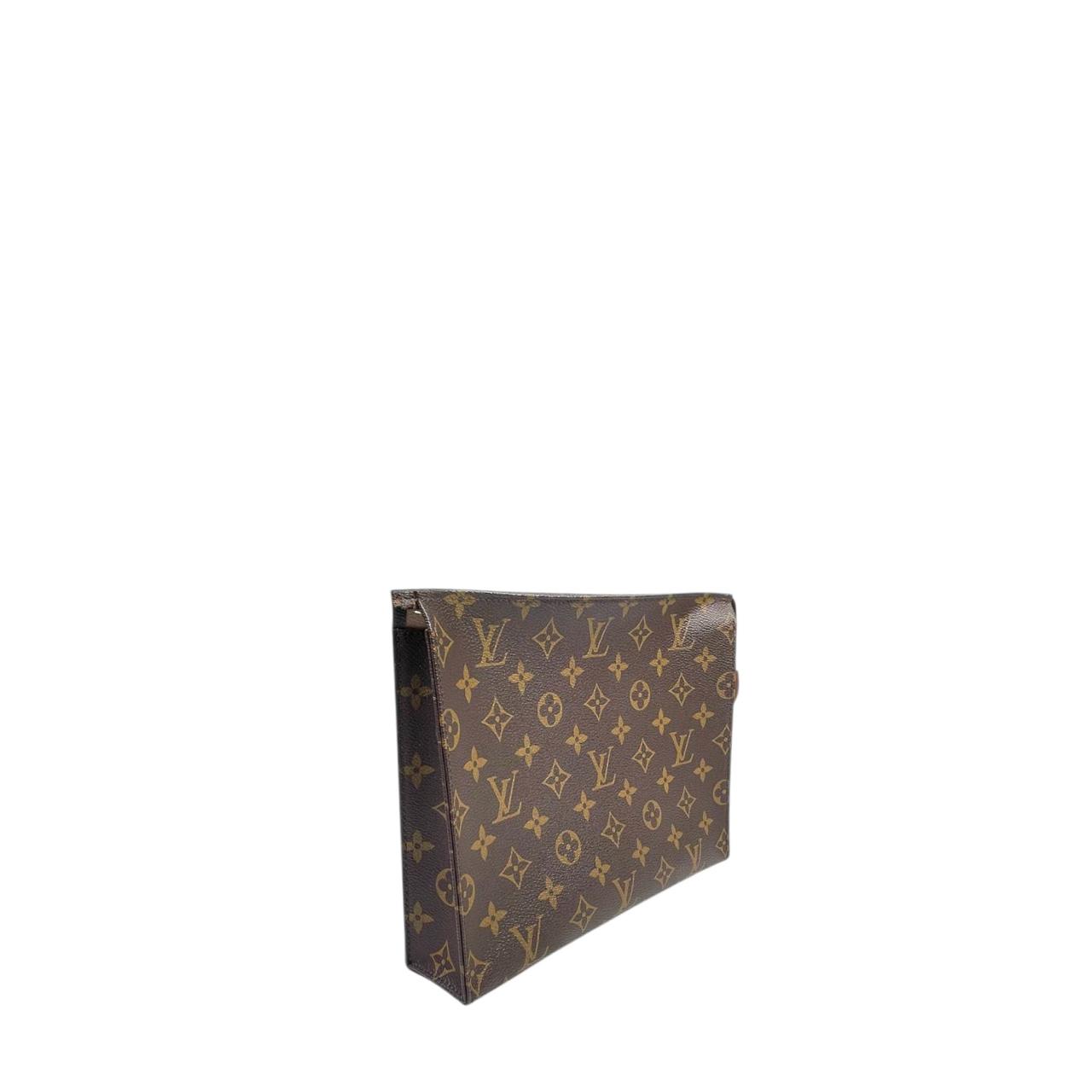 LV Voyage Pochette