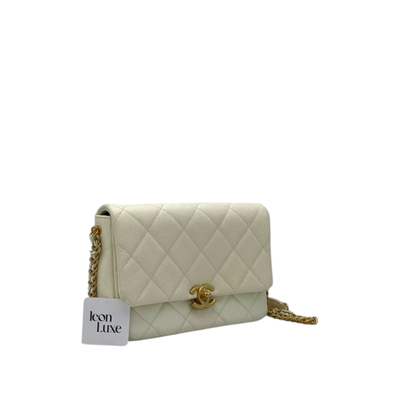 Chanel 22P Flap White
