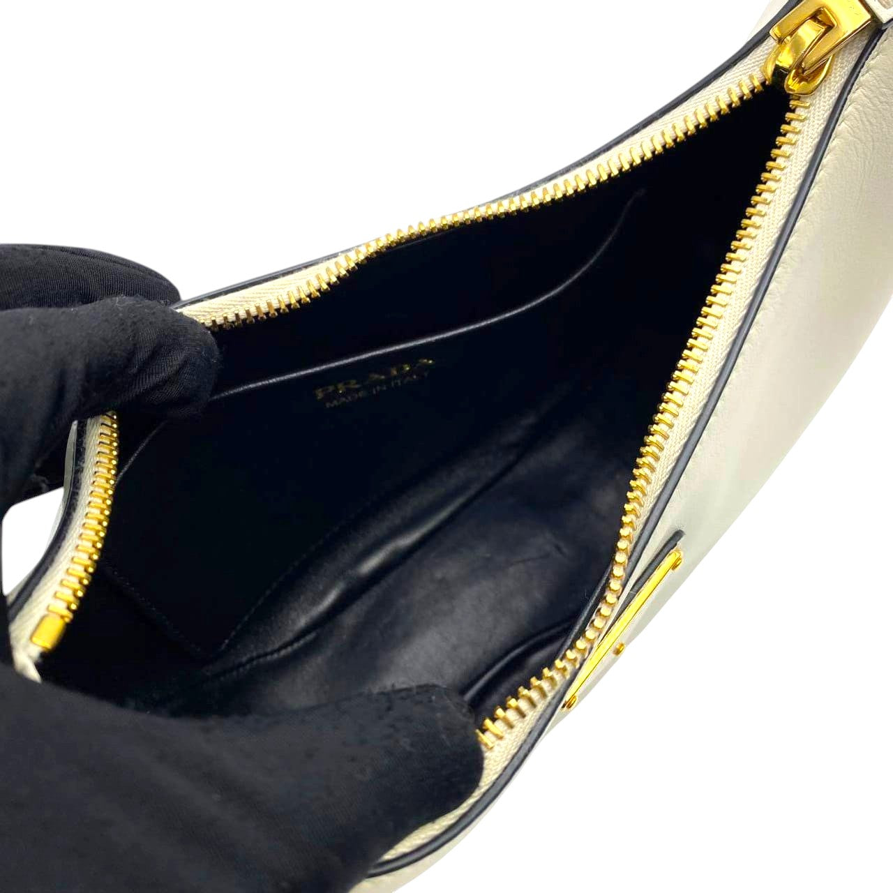 Prada Arque