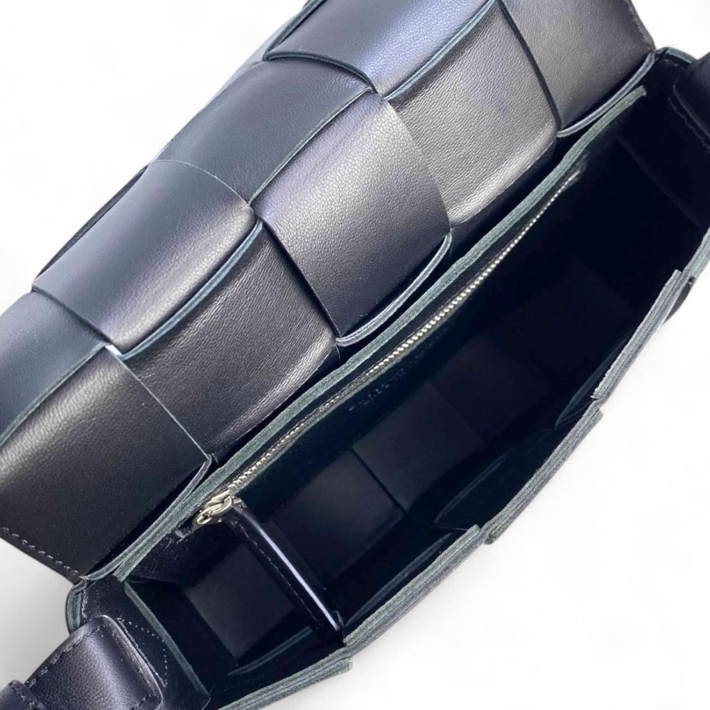 Bottega Casette