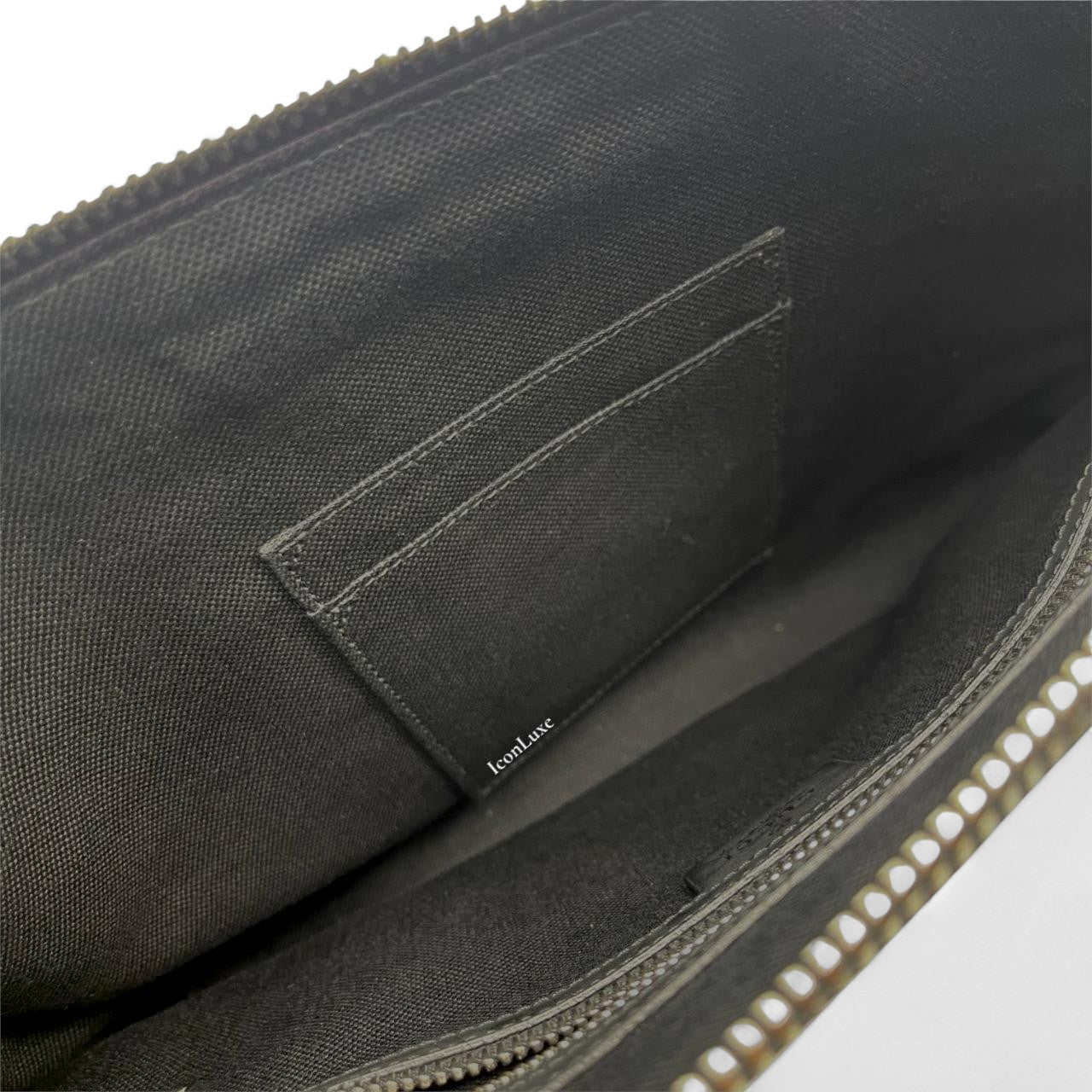 Gucci GG Supreme Pouch