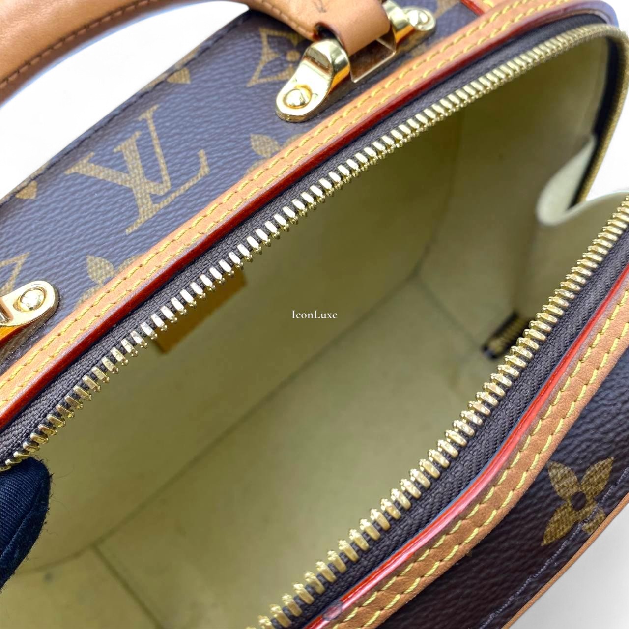 LV Trunk Box Mono