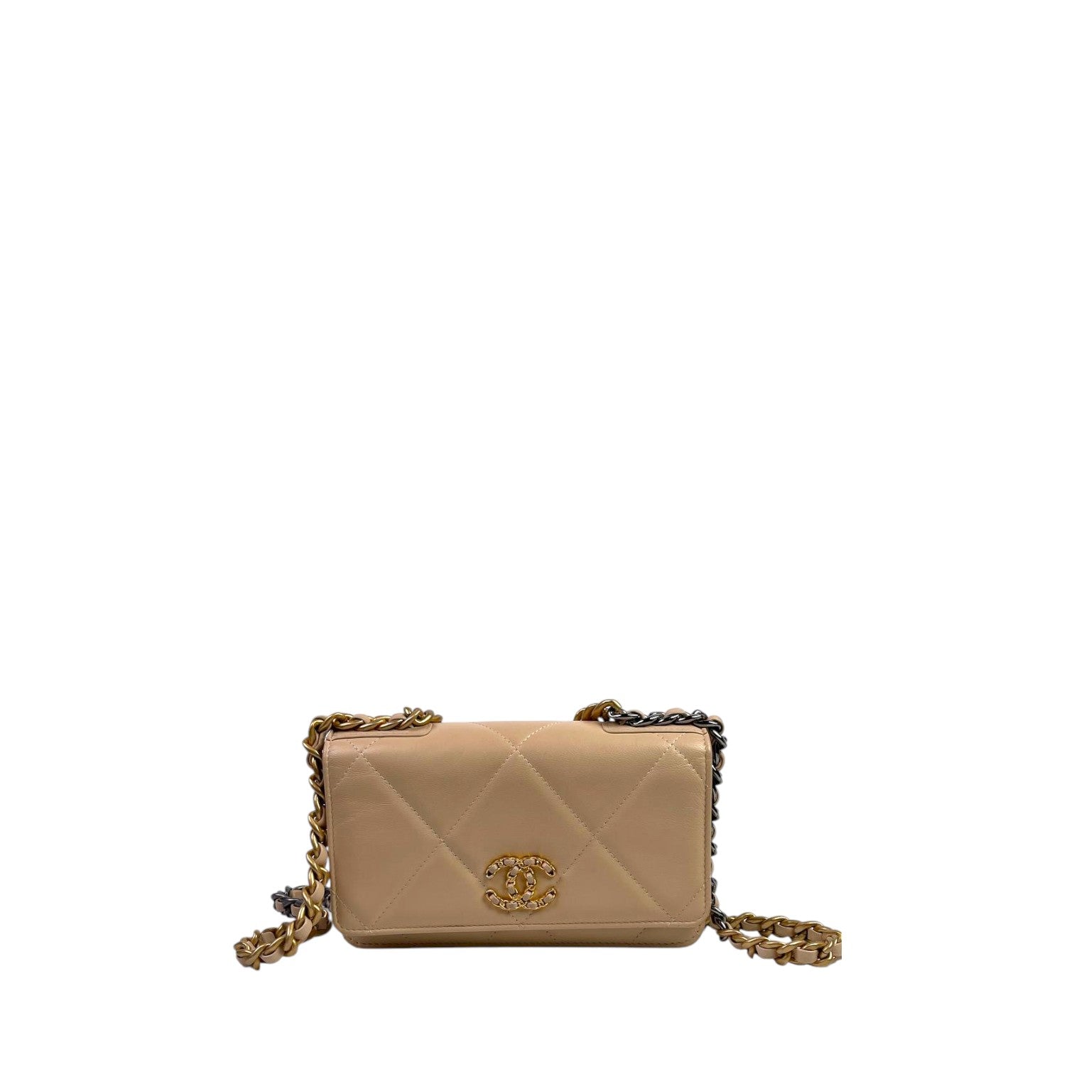 Chanel 19 Wallet on Chain (WOC)
