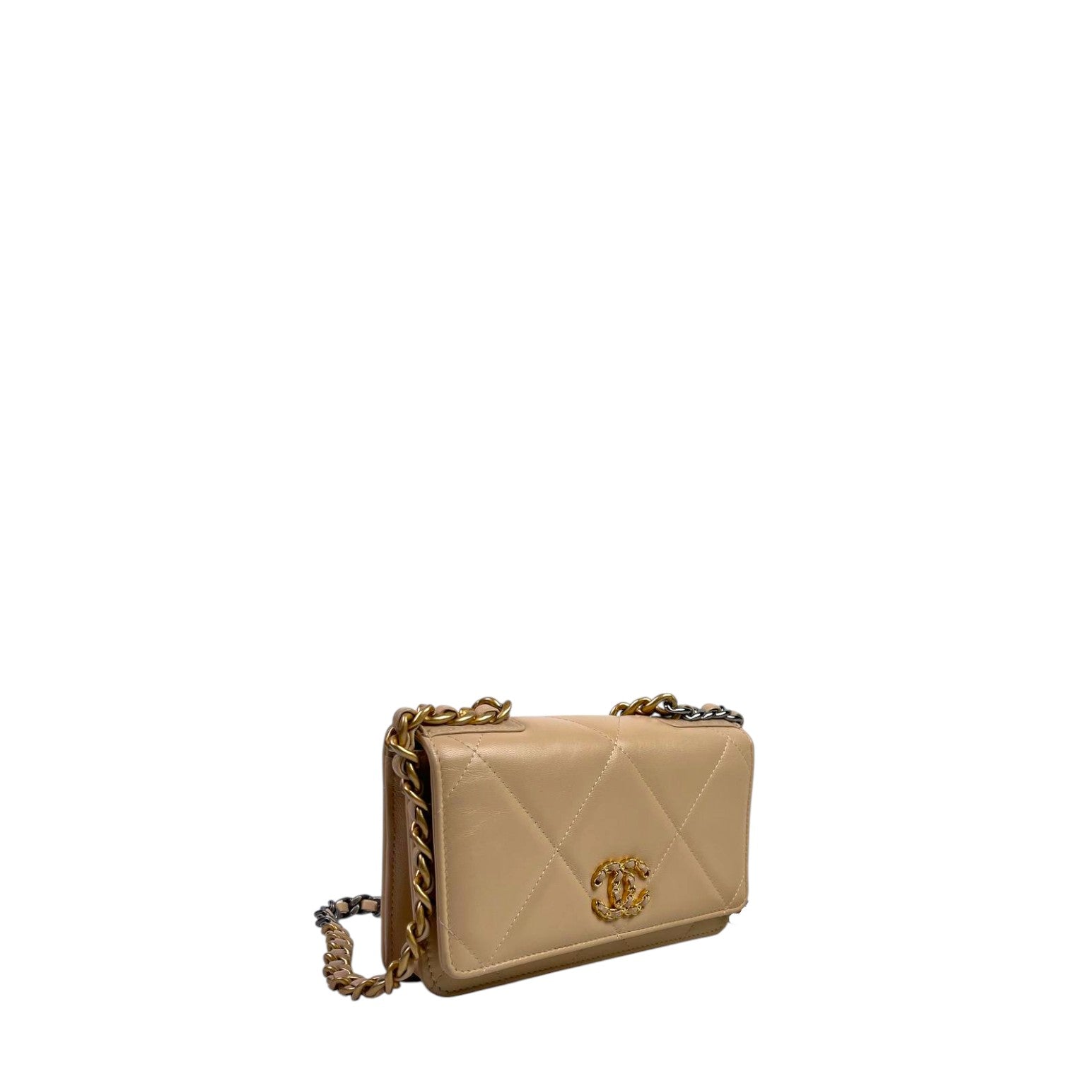 Chanel 19 Wallet on Chain (WOC)