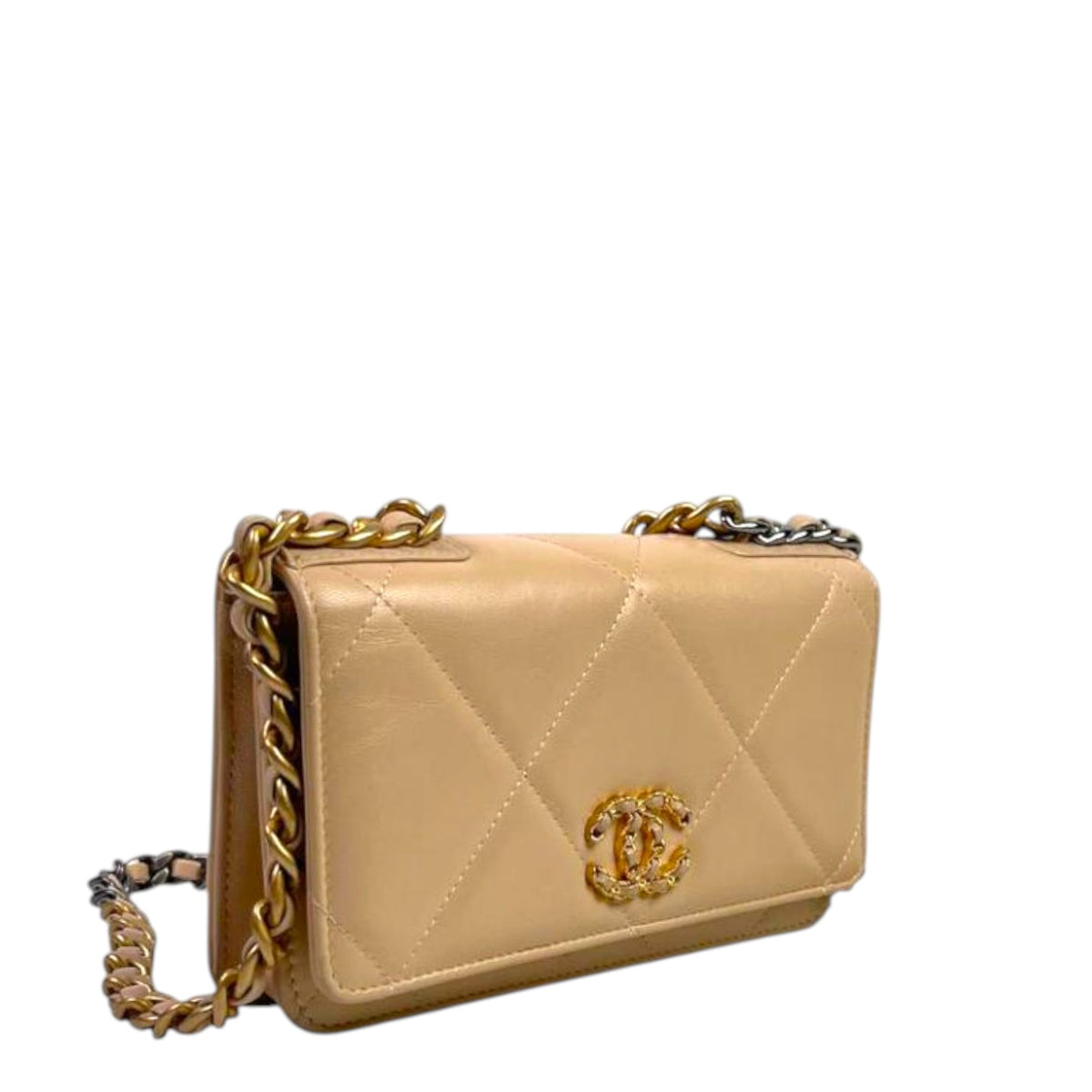Chanel 19 Wallet on Chain (WOC)