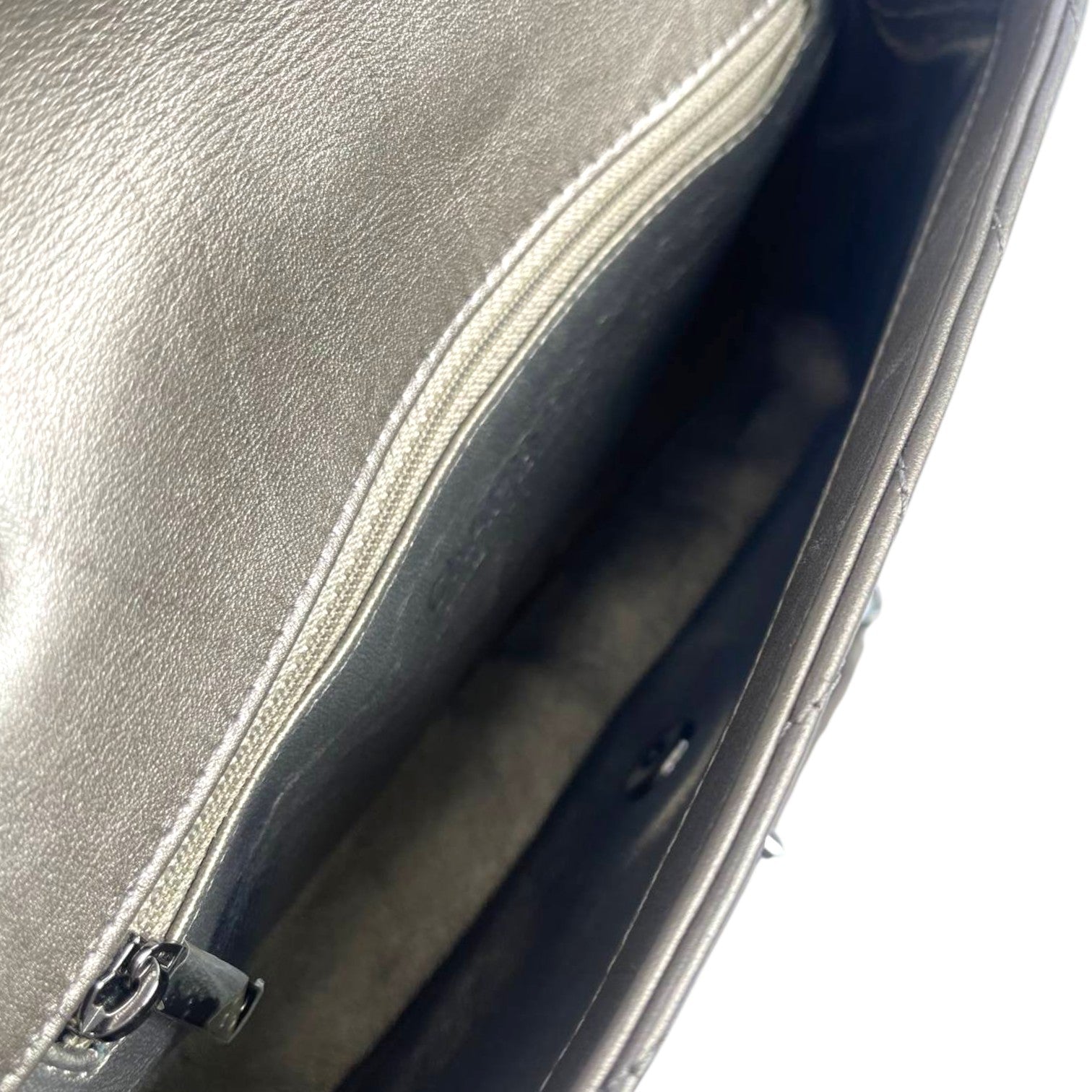 Chanel Chain Sequins Chevron Flap Bag