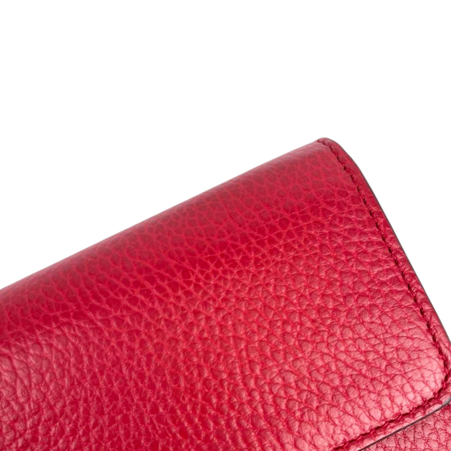 Gucci Interlocking G Wallet on Chain (WOC)