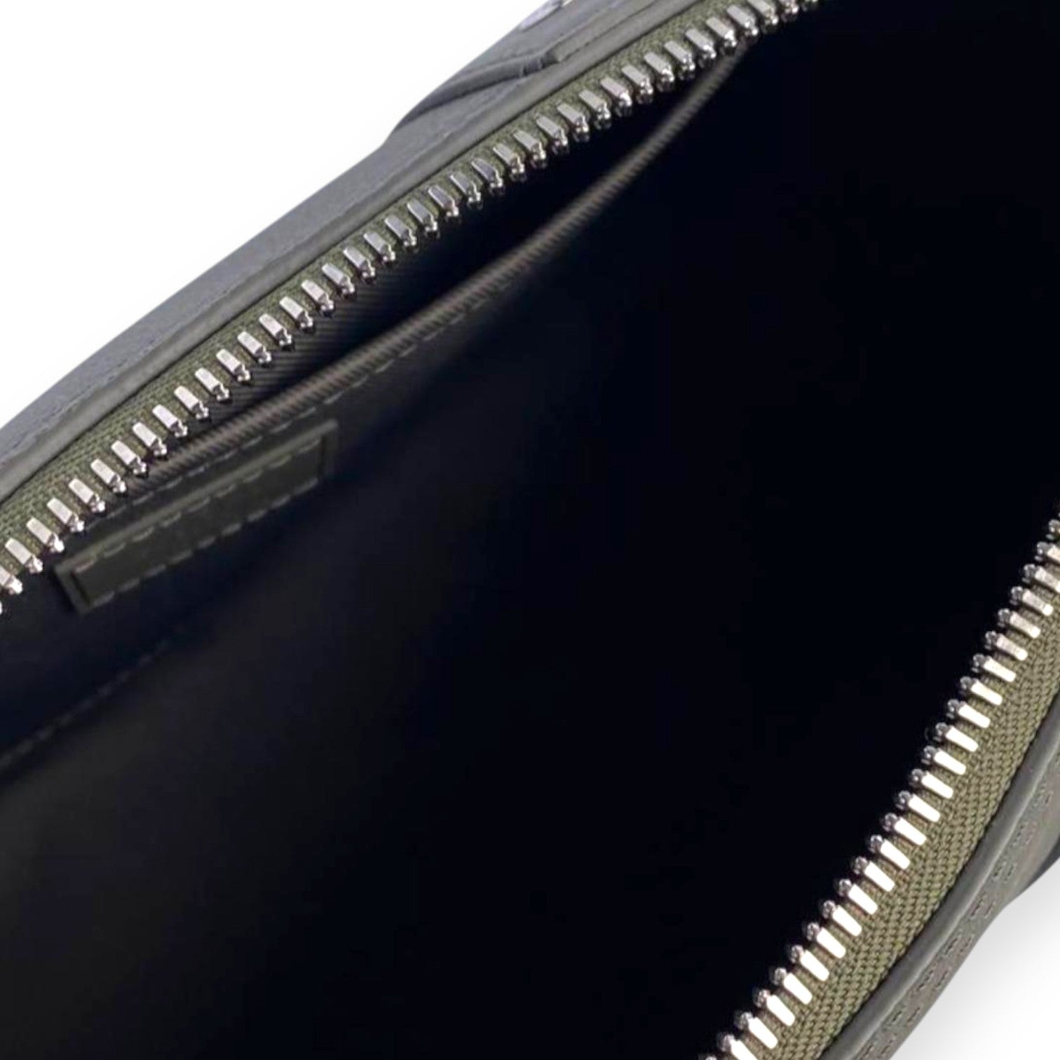 LV Keepall