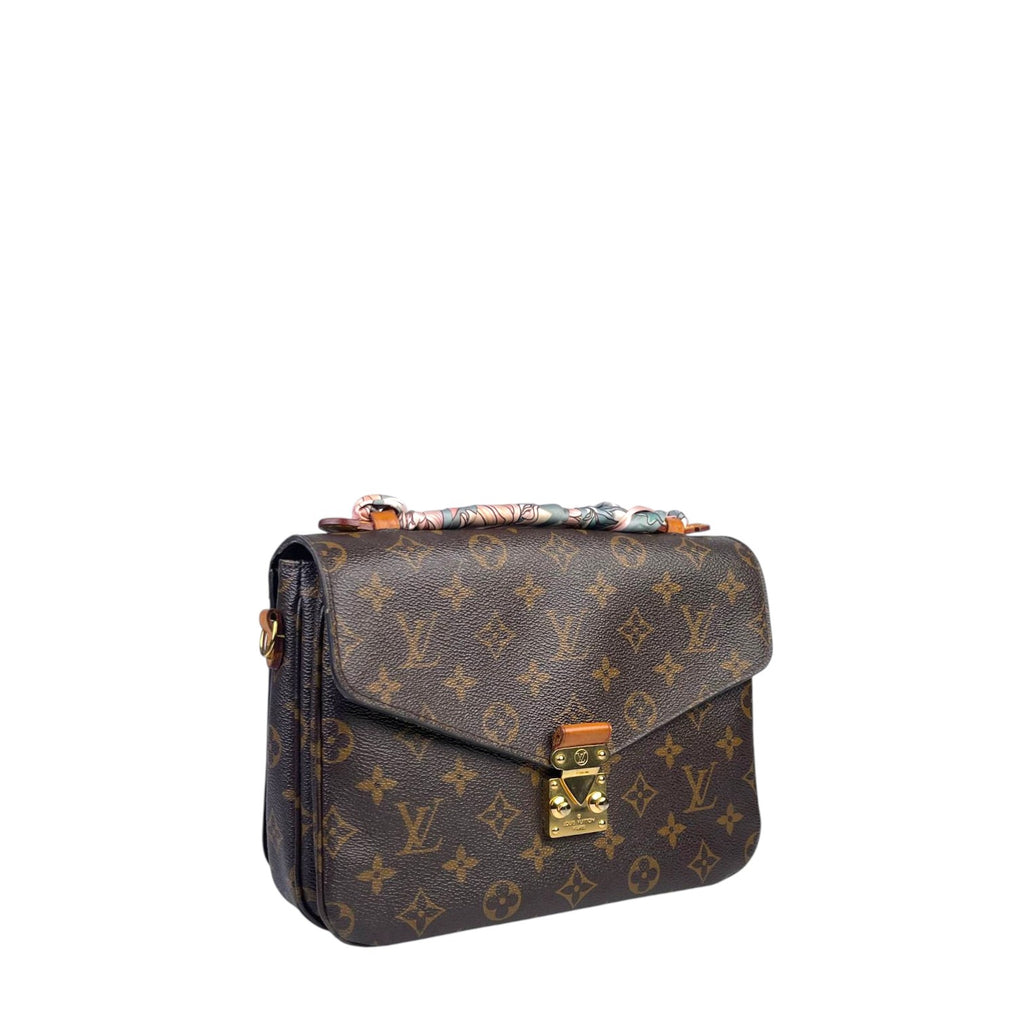LV Pochette Metis