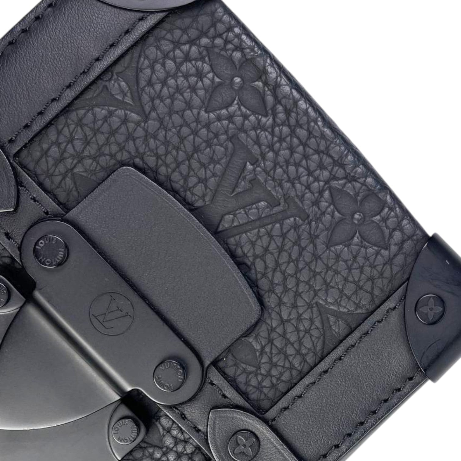 LV S-Lock Vertical Wearable Wallet