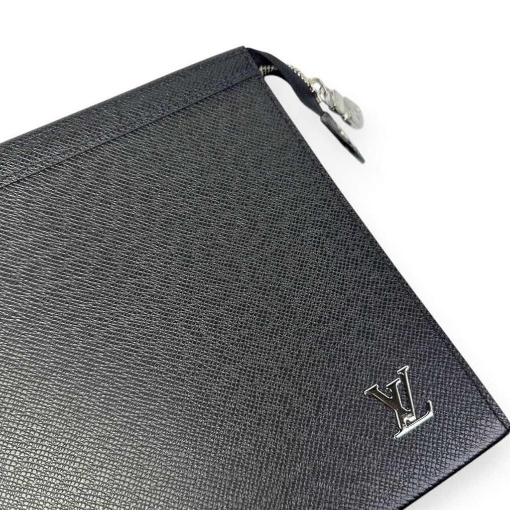 LV Pochette Voyage Men