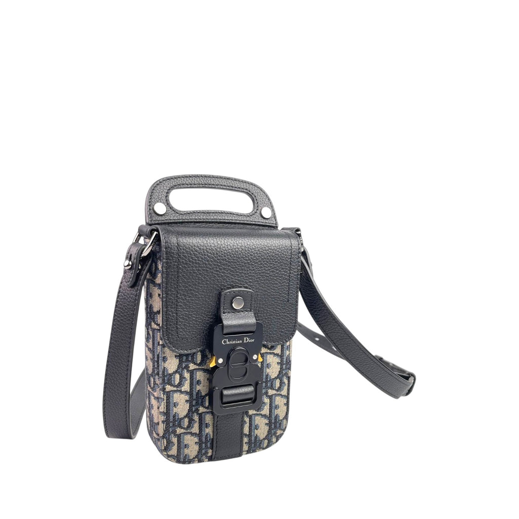 Dior Vertical Saddle