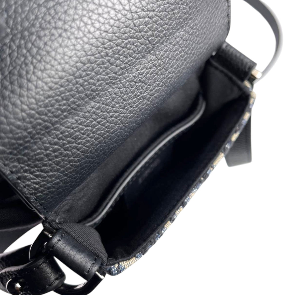 Dior Vertical Saddle