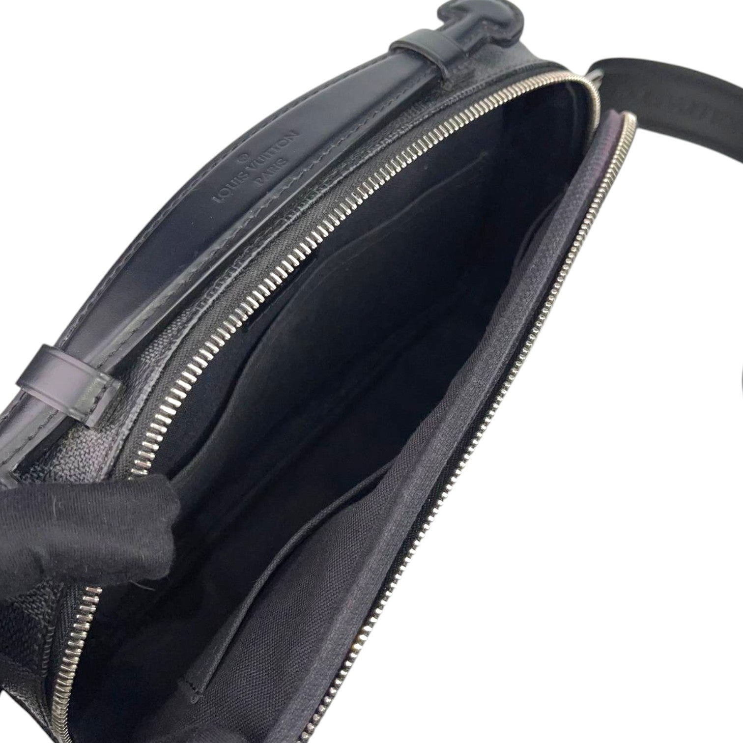 LV Damier Graphite Canvas Ambler