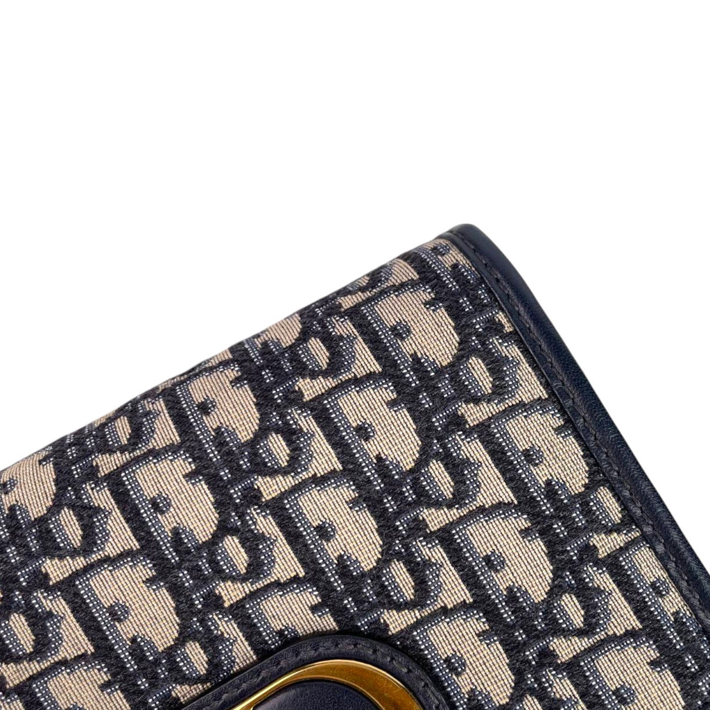 Dior 30 Montaigne WOC