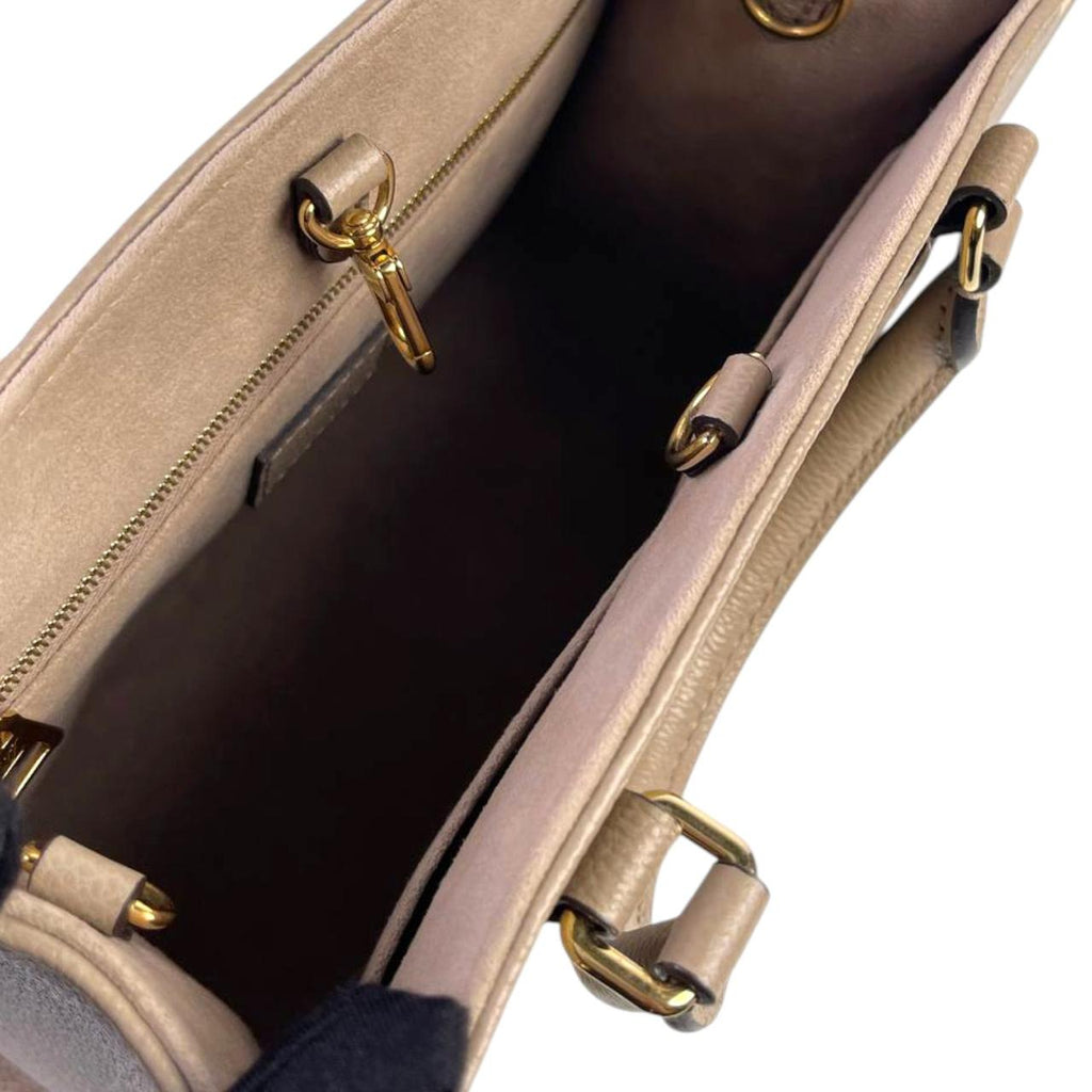 LV On The Go PM