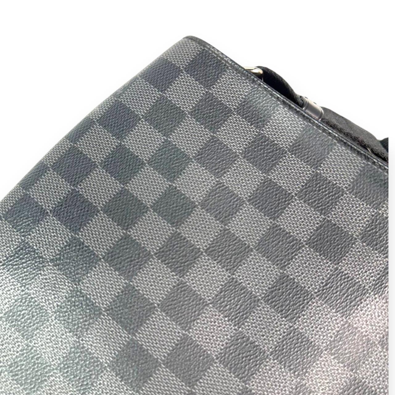 LV Messenger