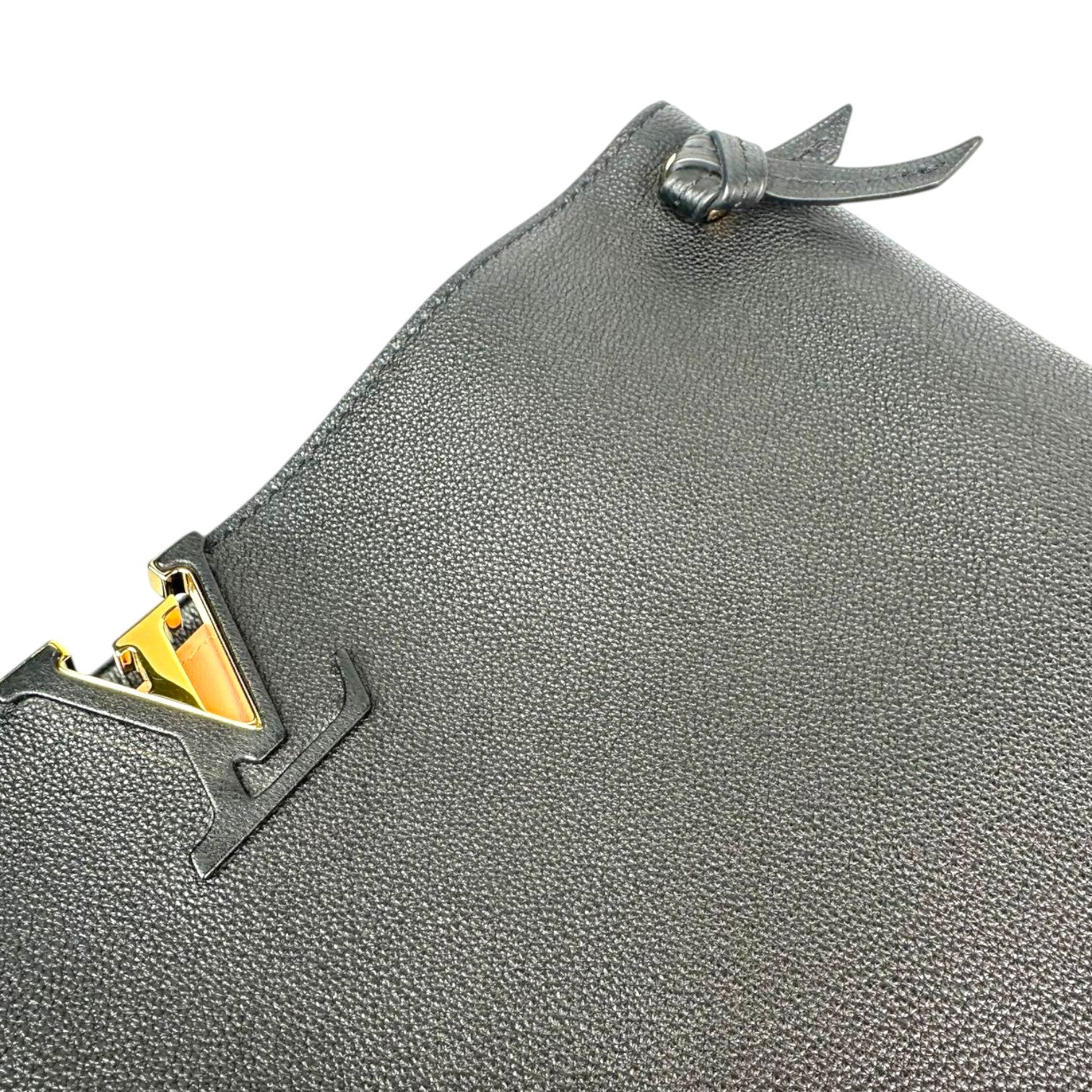 LV Capucines Souple
