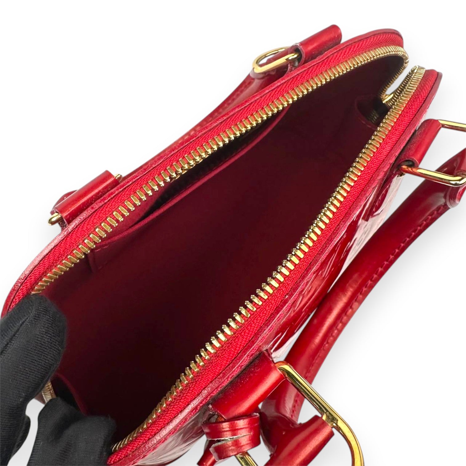 LV Alma BB Vernis Red