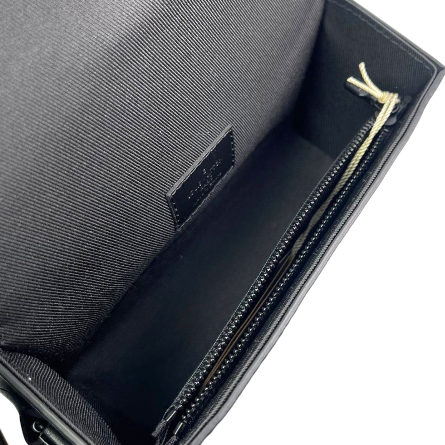 LV Steamer Wearable Wallet