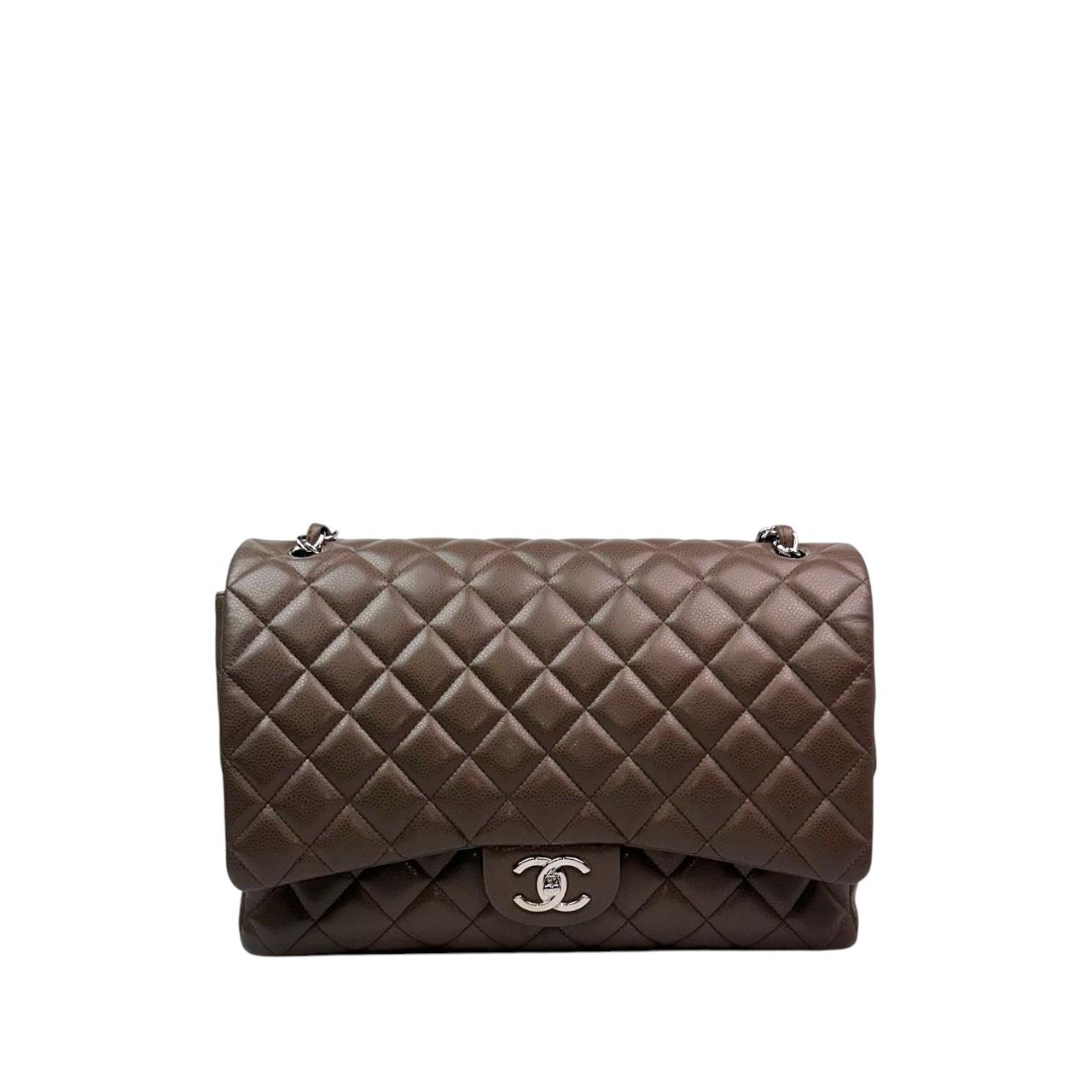 Chanel Jumbo Classic Double Flap Bag