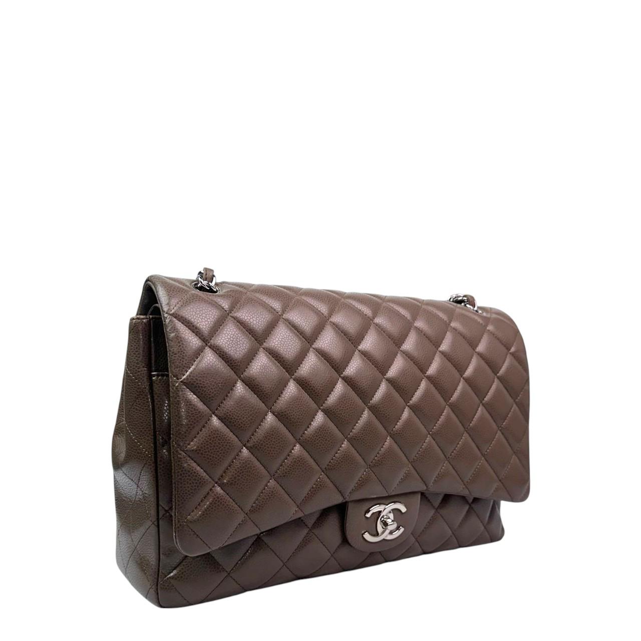 Chanel Jumbo Classic Double Flap Bag