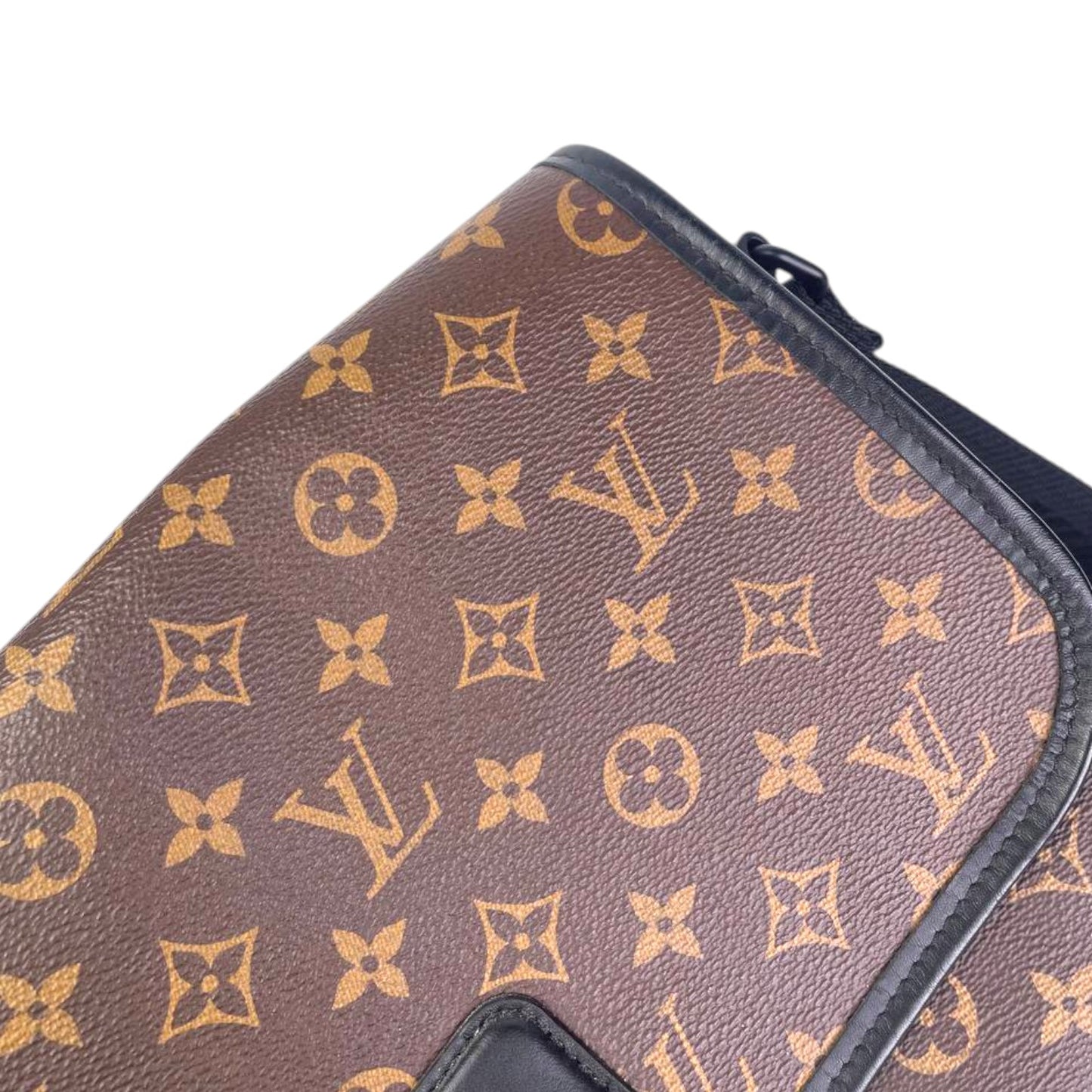 Louis Vuitton Archy Messenger MM