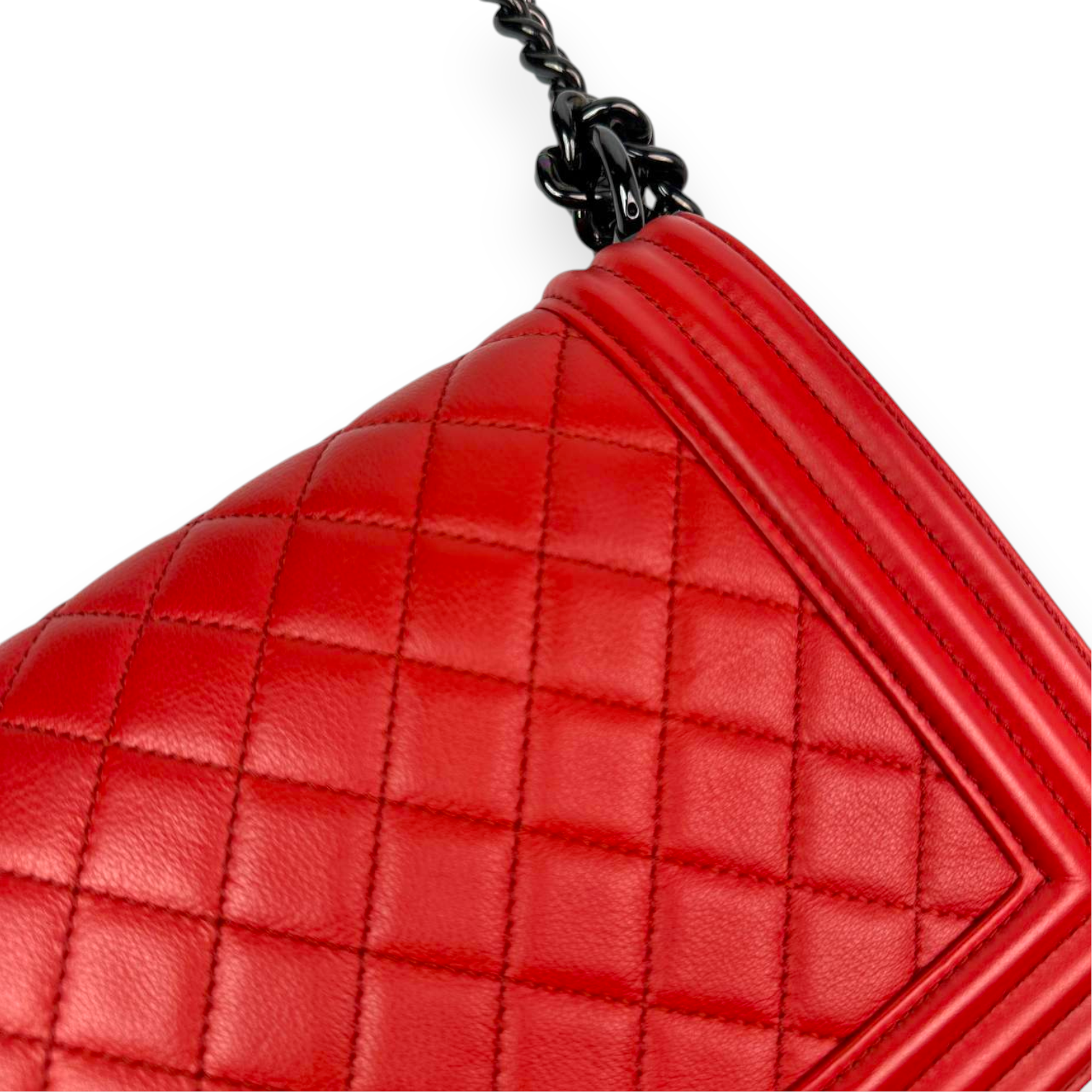 Chanel Le Boy Red