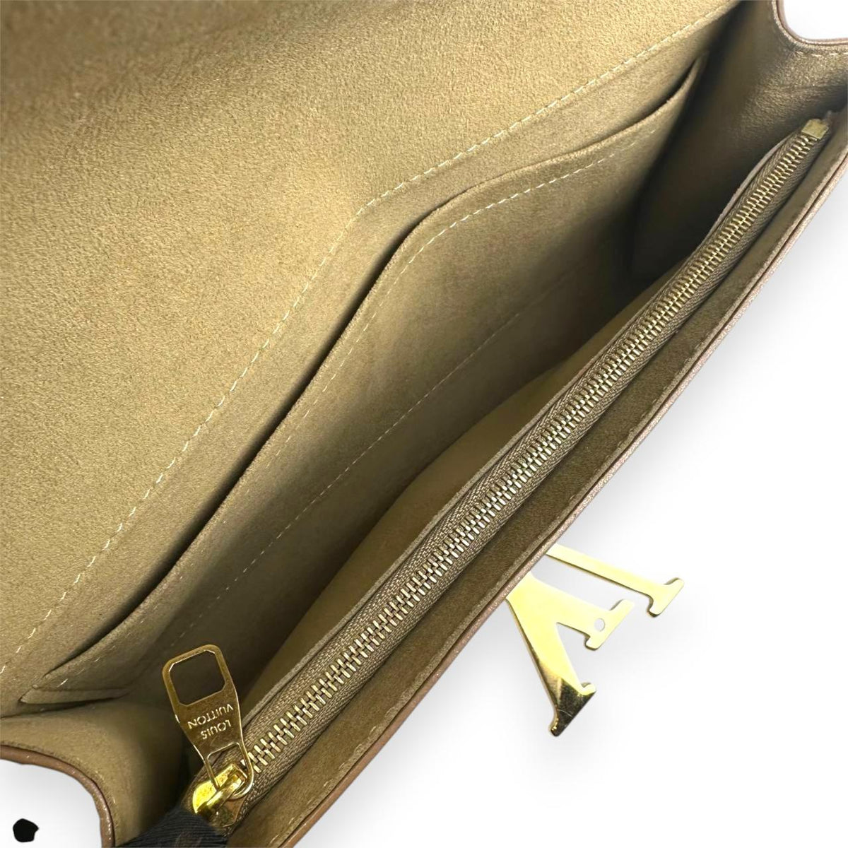 LV Clutch
