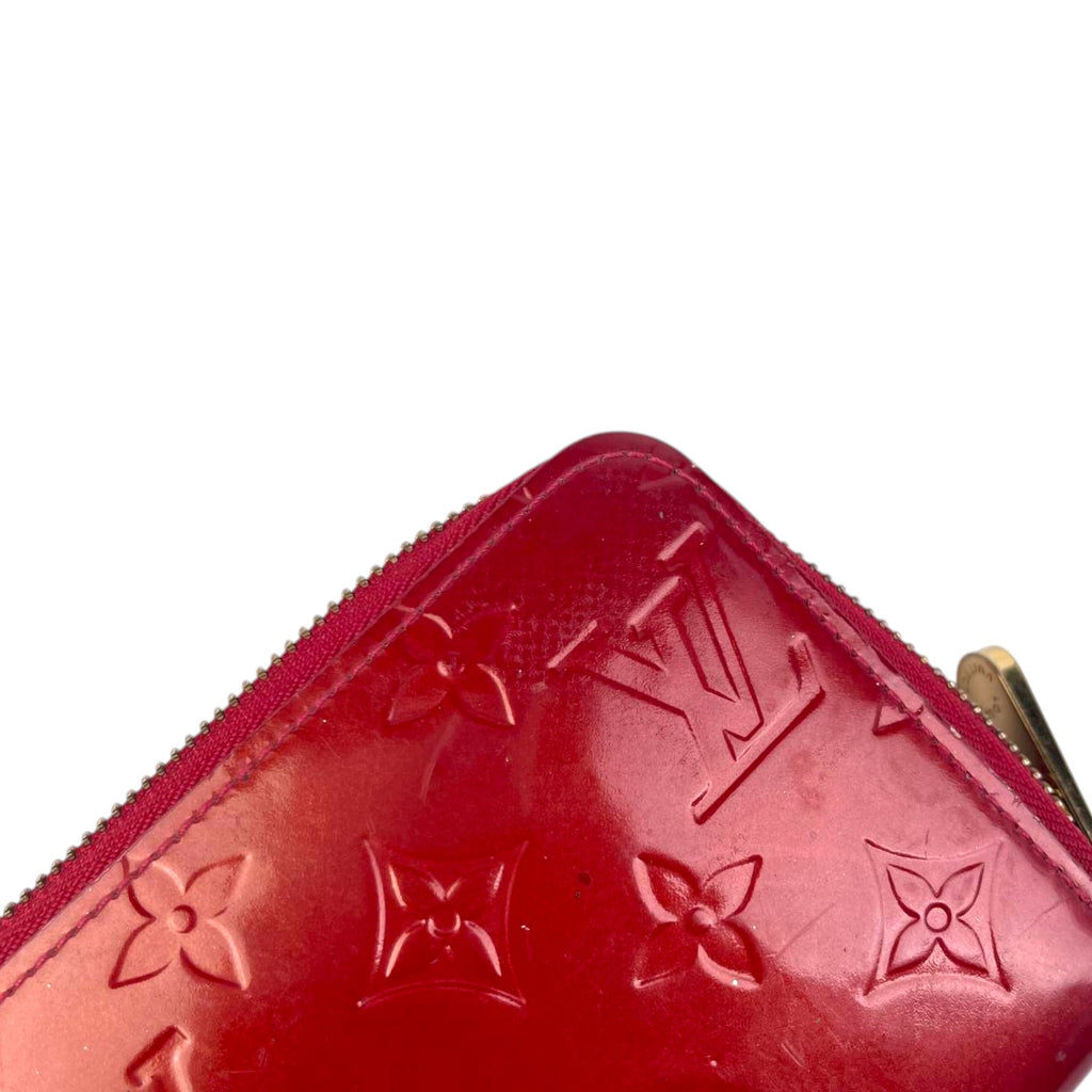 LV Wallet Vernis