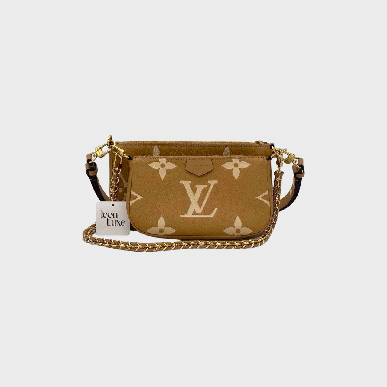 LV Multi Pochette