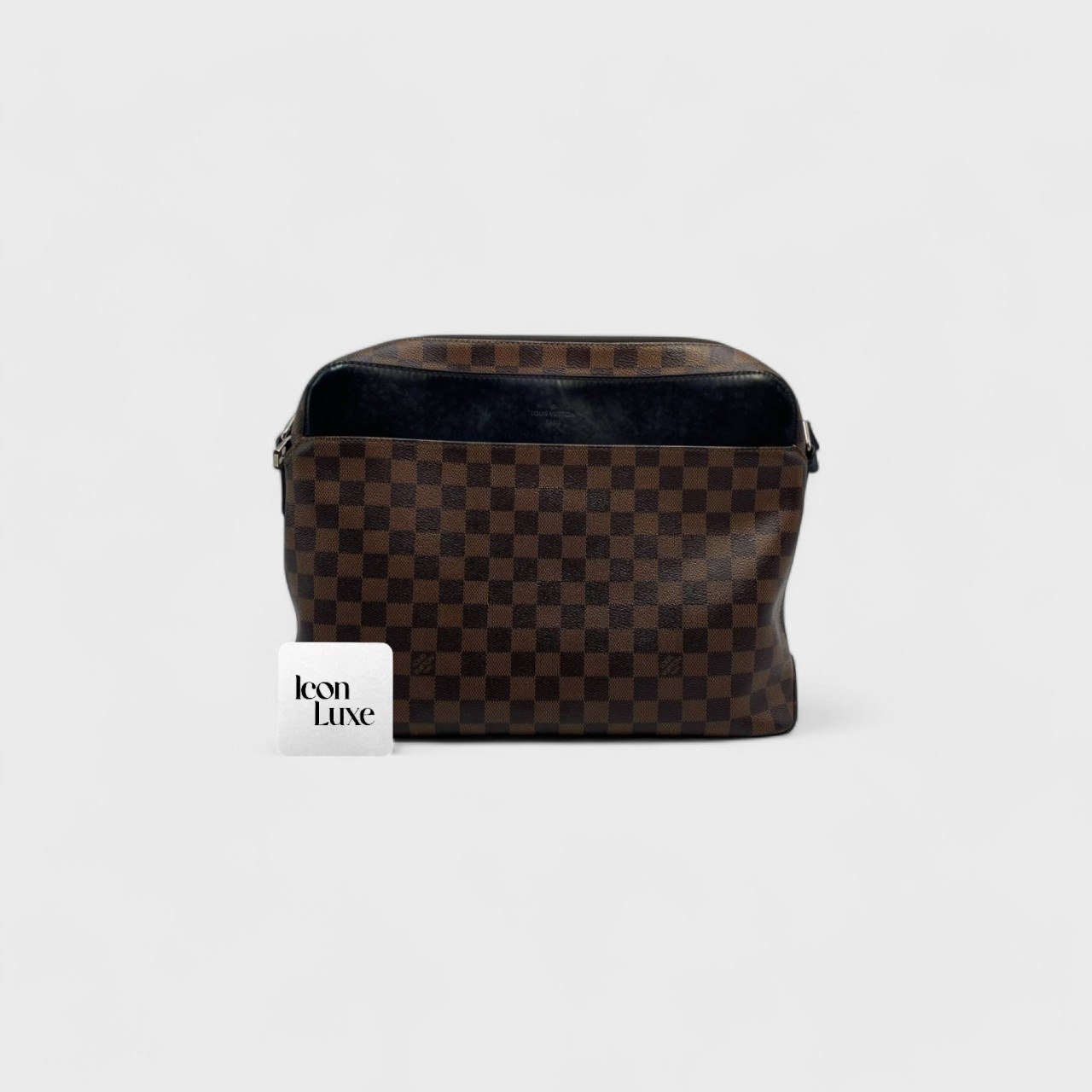 LV Jake MM Messenger